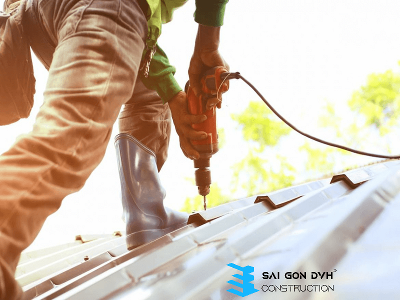 Thợ chống dột mái tôn tại quận Gò Vấp của SAIGONDVH luôn khiến khách hàng hài lòng tuyệt đối với hiệu quả chống dột